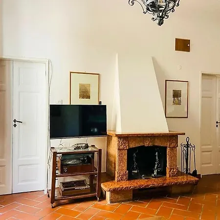 The Philosopher's House Специя