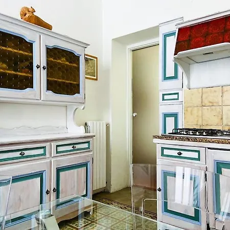 The Philosopher's House La Spezia