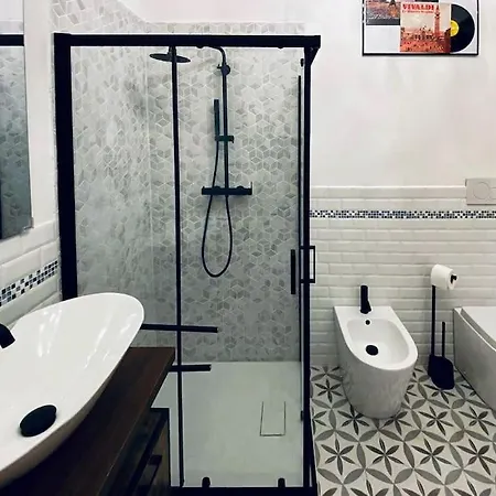 The Philosopher's House ラ・スペツィア