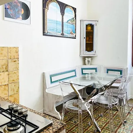 Апартаменти The Philosopher's House